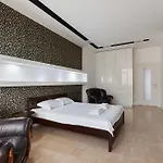 Pearl Apartament *
