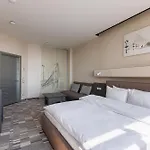 Pearl * Odessa
