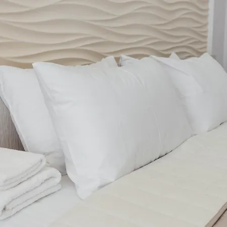 Pearl Apartment